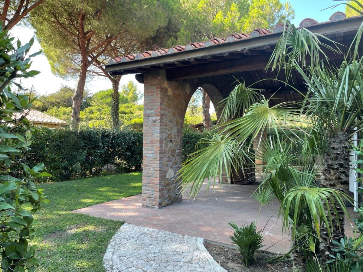Villaggio I Sorbizzi Marina Di Bibbona Eksteriør billede